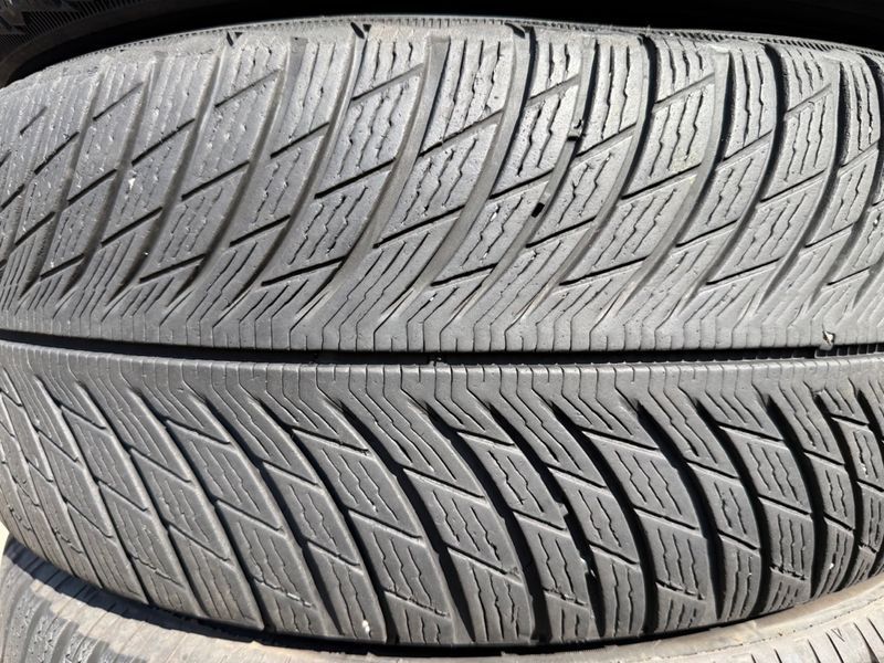 235/50 R19 Michelin Pilot Alpin PA5 05024 фото