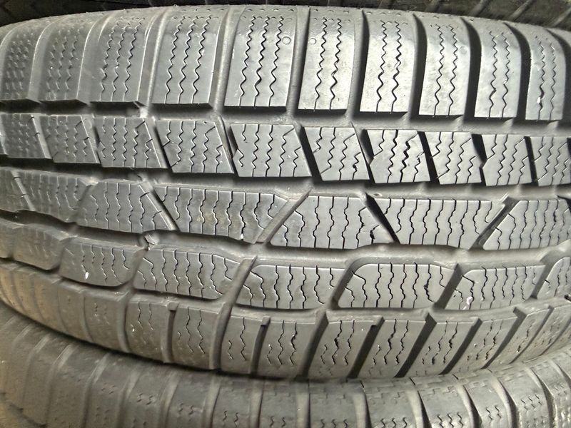 195/65 R15 Continental ContiWinterContact TS 830P 01853 фото