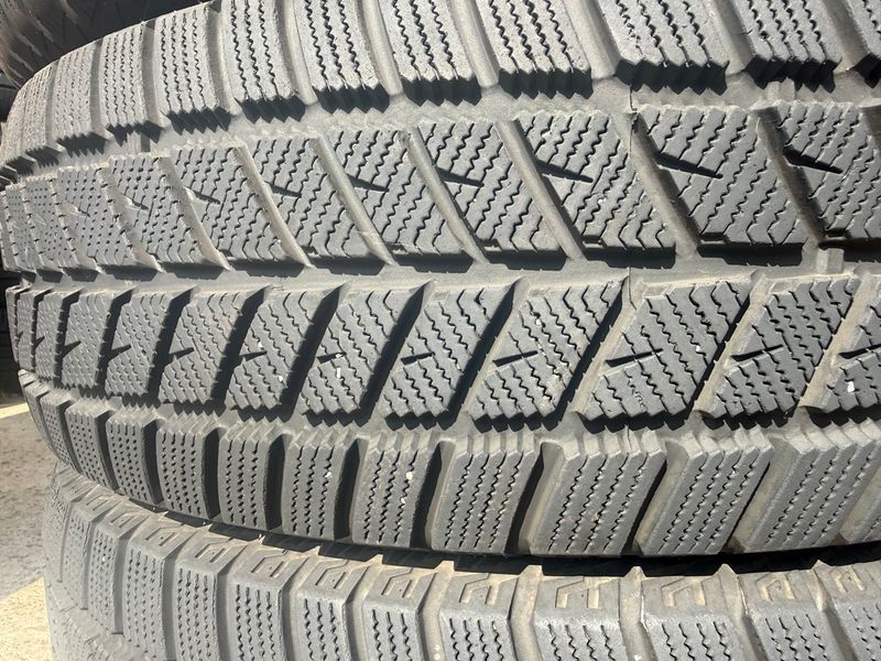 215/65 R16 Blacklion Snow Pioneer BW56 02669 фото