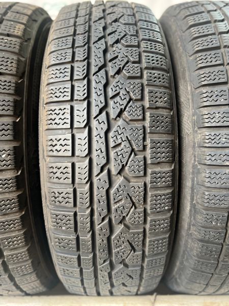 215/70 R16 Kumho I'Zen RV Asymmetric 02235 фото