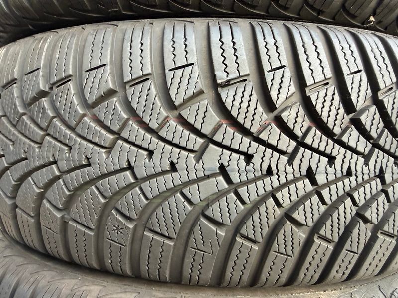 205/60 R16 Goodyear Ultra Grip 9 02633 фото