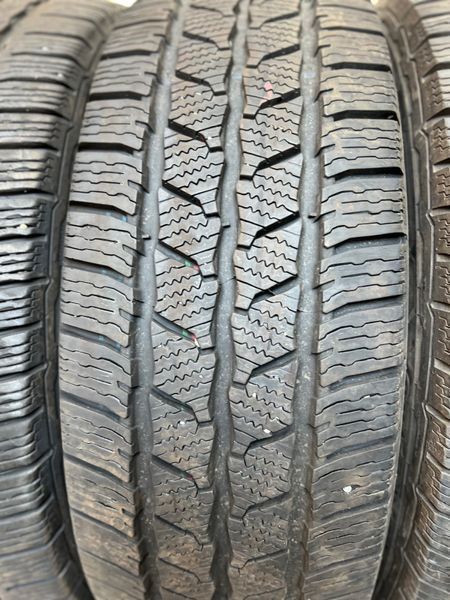 215/65 R16C Continental VanContact Winter 03075 фото