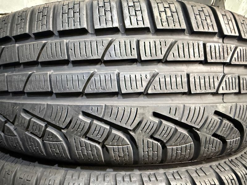 205/60 R16 Pirelli Winter 210 Sottozero Serie II 02639 фото