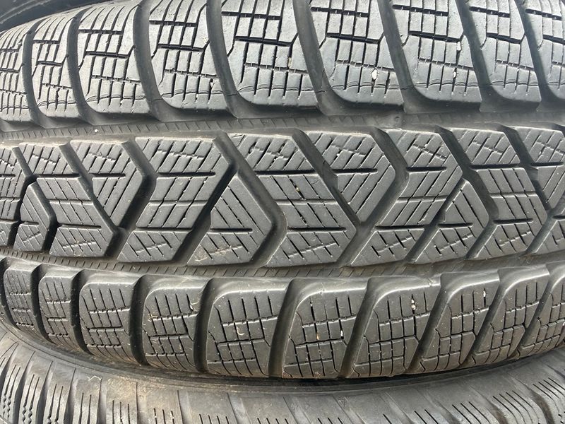 215/70 R16 Pirelli Scorpion Winter 02691 фото