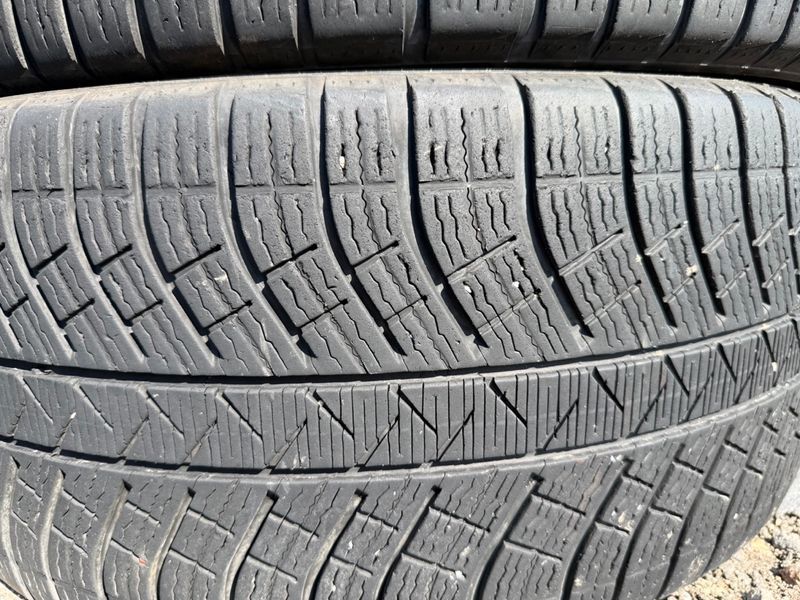 275/45 R20 Michelin Pilot Alpin 5 SUV 08052 фото