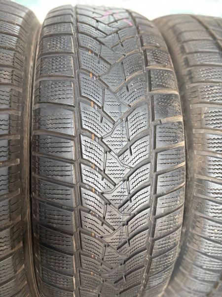 235/65 R17 Dunlop Sp Winter Sport 5 04667 фото