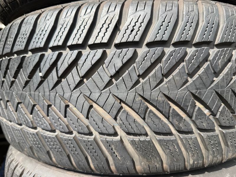 225/45 R17 Goodyear Eagle Ultra Grip GW-3 04899 фото