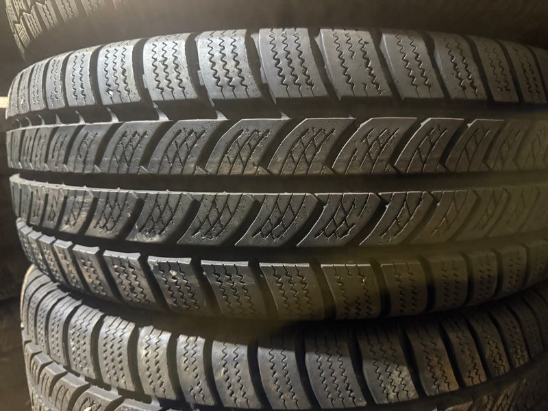 205/65 R16C Continental VancoWinter 2 03193 фото