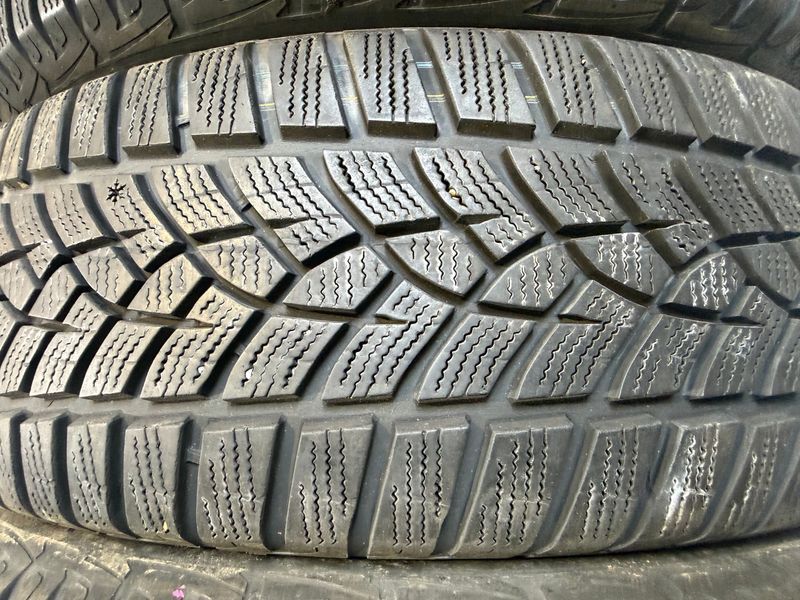 215/60 R16 Goodyear Ultra Grip Performance Gen-1 02657 фото