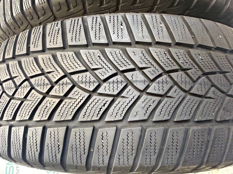 215/60 R16 Goodyear Ultra Grip Performance Gen-1 02657 фото